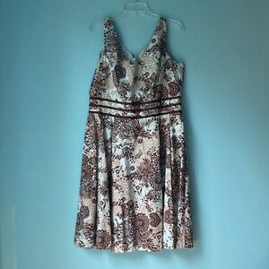 Chic Floral Sleeveless Summer Cruise Resort Midi Dress in Brown and White